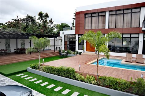 premier pool house quezon city.